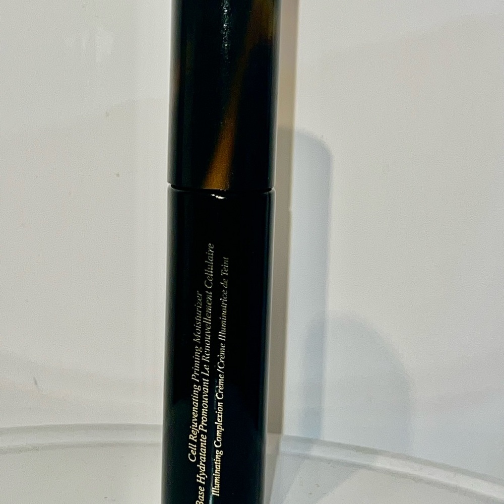 The cell Rejuvenating by Victoria Beckham Black Beauty Product - Picture 6 of 6